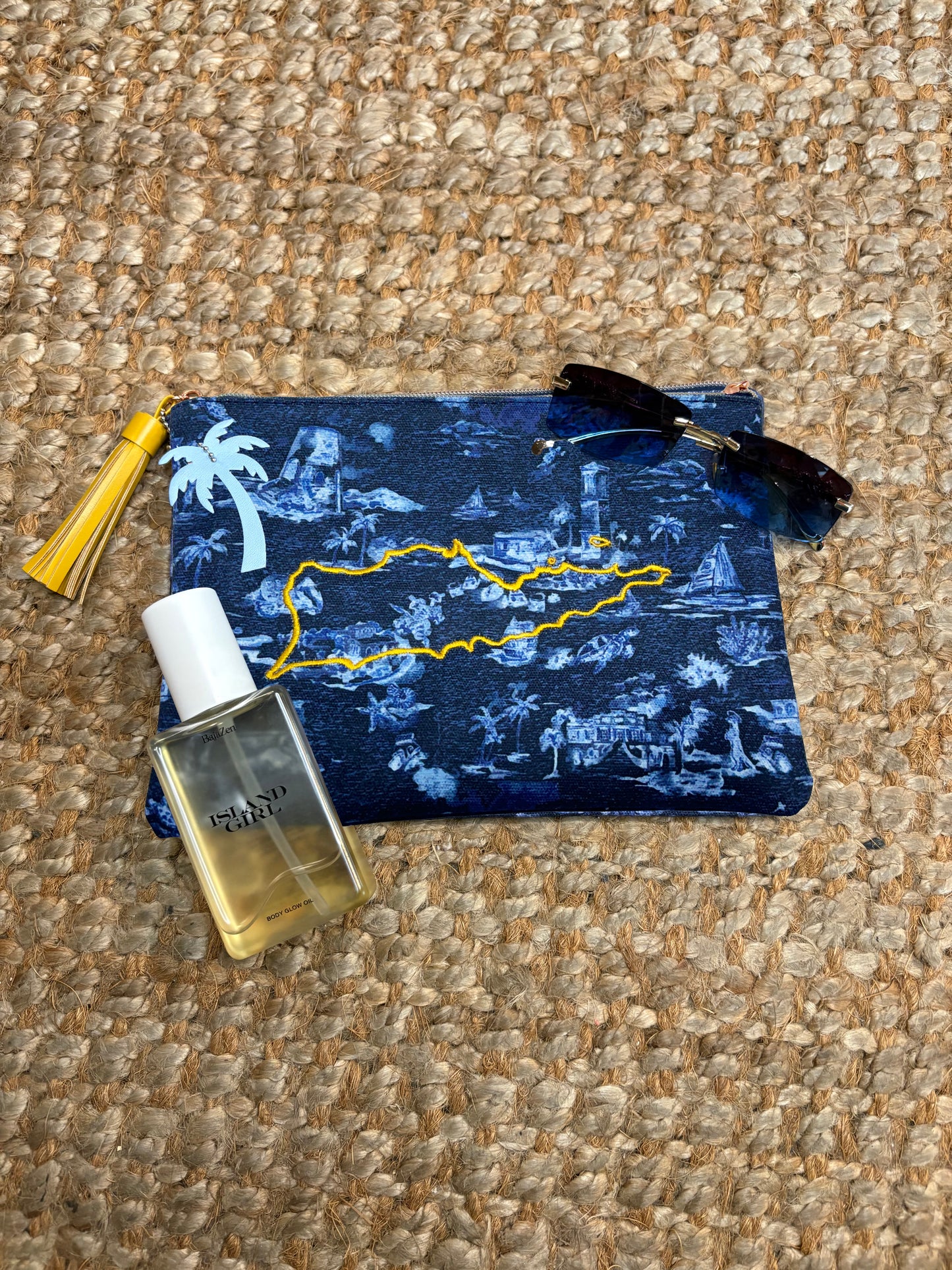 Navy Toile Saint Pouch