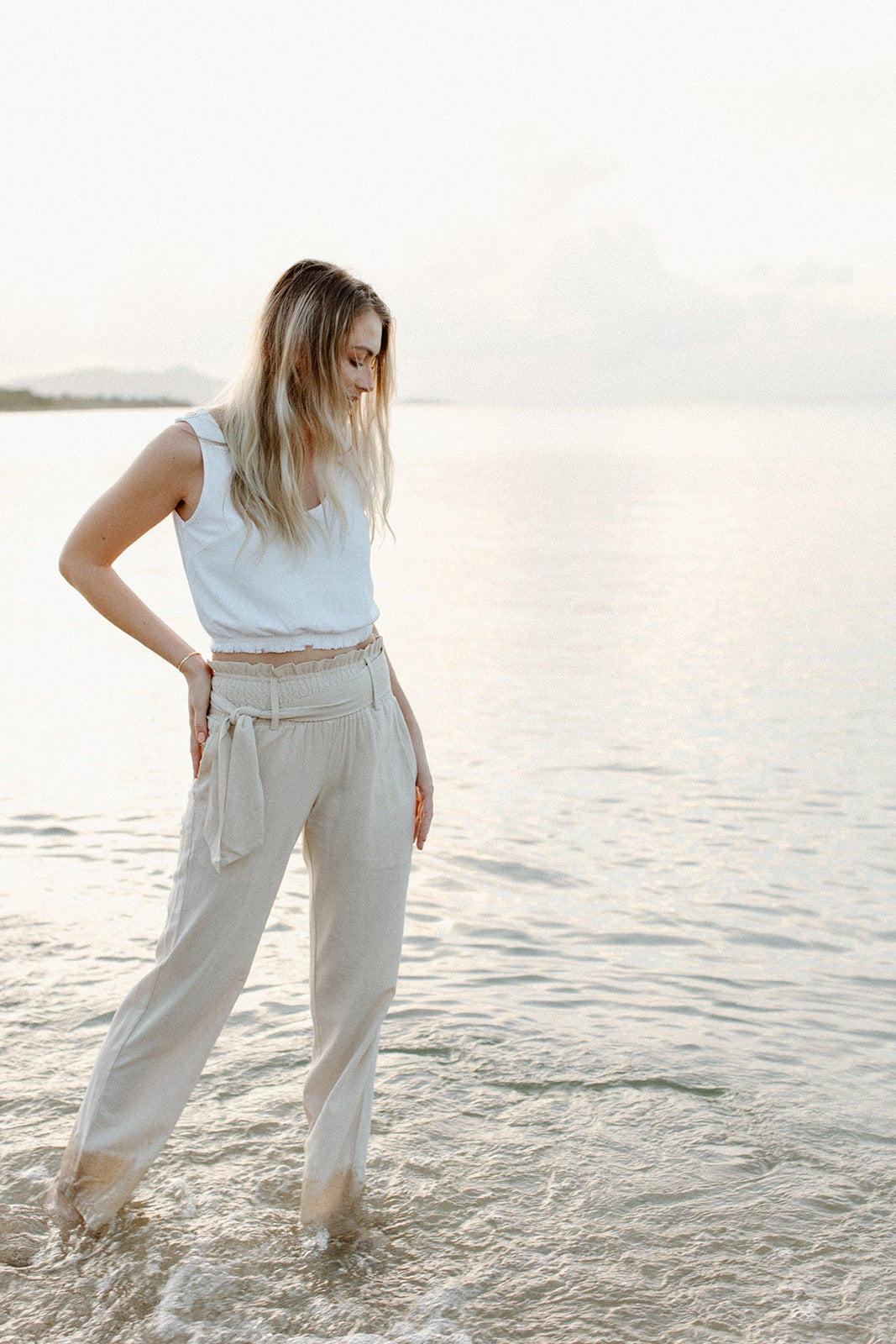 Pantalones de lino fruncidos para mujer