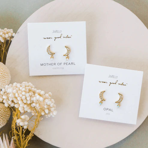 Moon Drop Pearl Earring