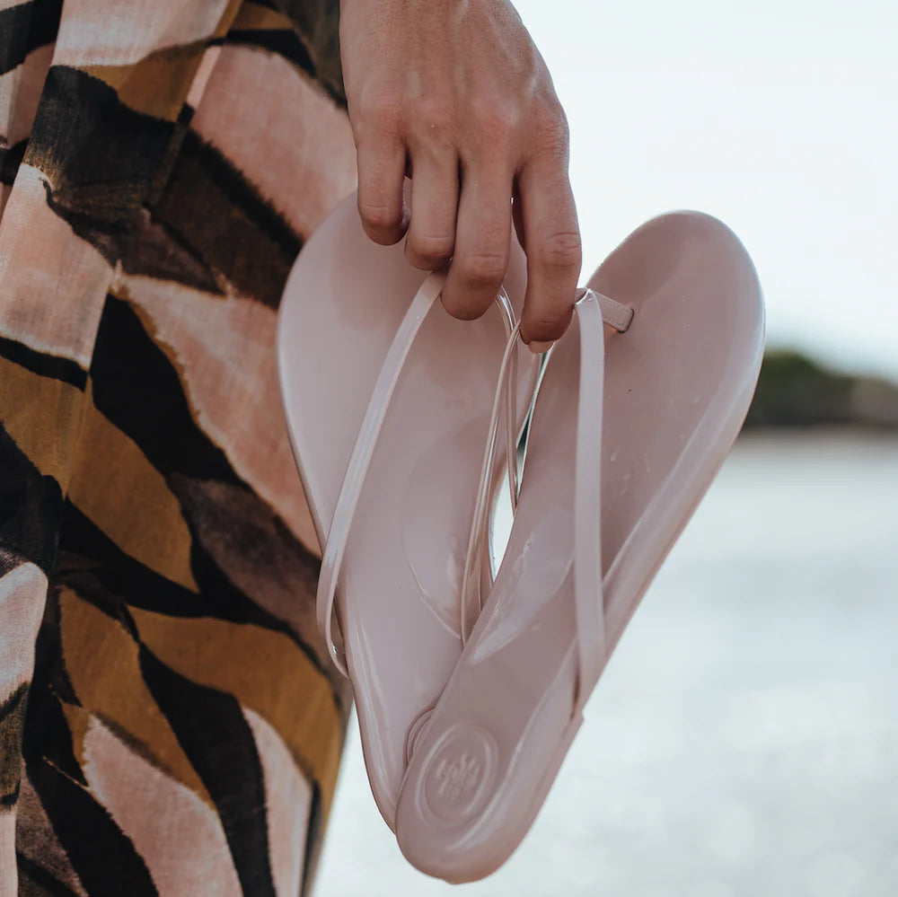 Indie Flip Flop | Buff Patent