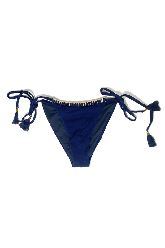 Parte inferior anudada de tanga de crochet azul marino/dorado